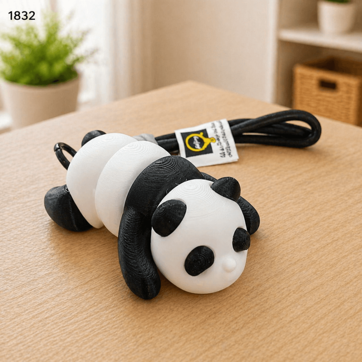 1832 LLAVERO NEGRO PANDA