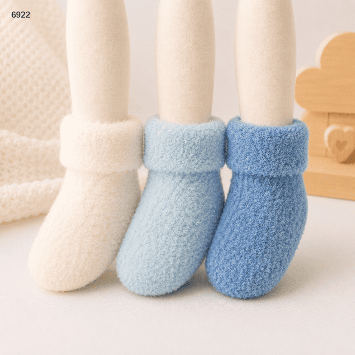 6922- SET MEDIAS X3 AFELPADAS Y SUAVES PARA TU BEBE